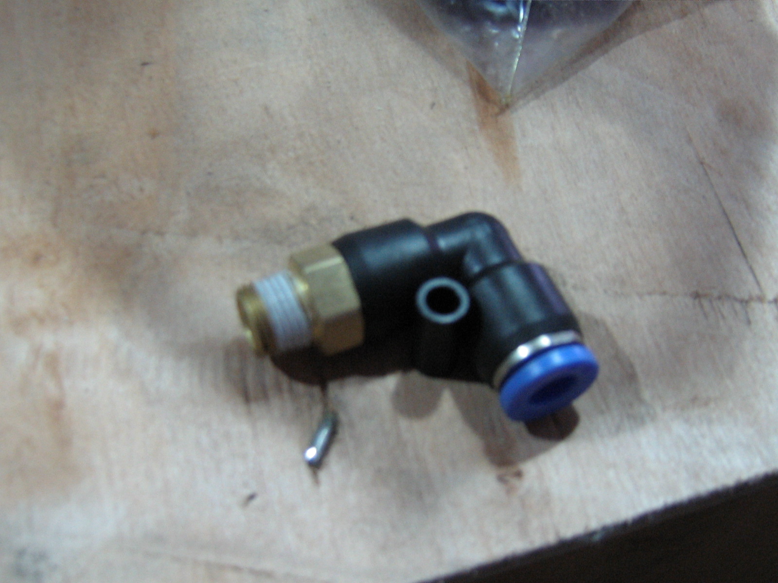 Соединитель шланга цилиндра блокировки для TST440A / 90 - hose connector