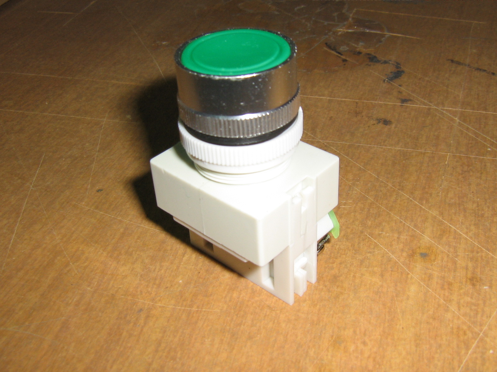 Кнопка выключателя гидростанции для TST440A (часть 9040040017) / button of power unit